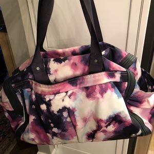 *RARE* EUC  Lululemon Urban Warrior Duffel